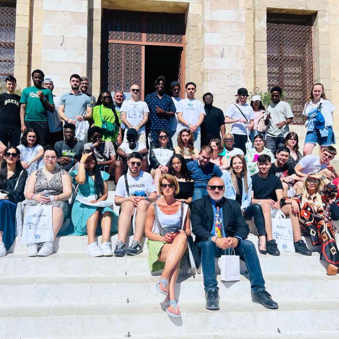 Ρόδος: Επίσκεψη μαθητών από λύκειο της Λιέγης