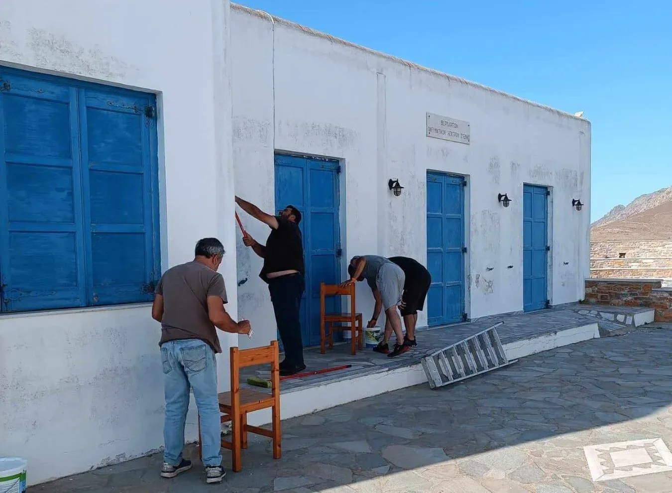 Εθελοντική εργασία στο Καμάρι Τήνου