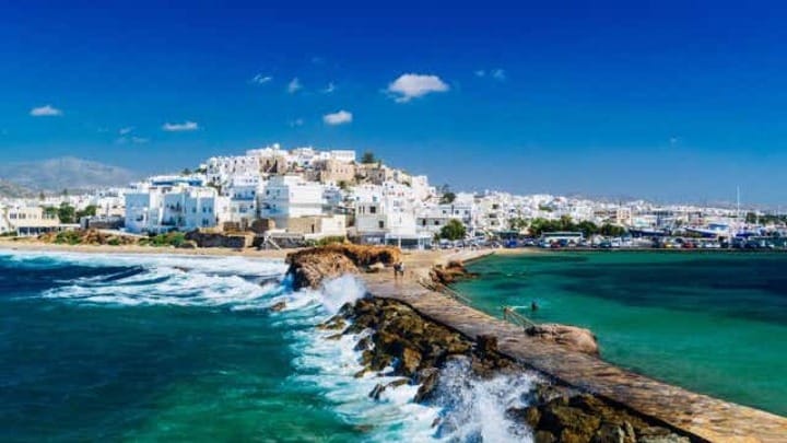 Η Νάξος ανάμεσα στους πέντε ιδανικούς προορισμούς του κόσμου για ιστιοσανίδα